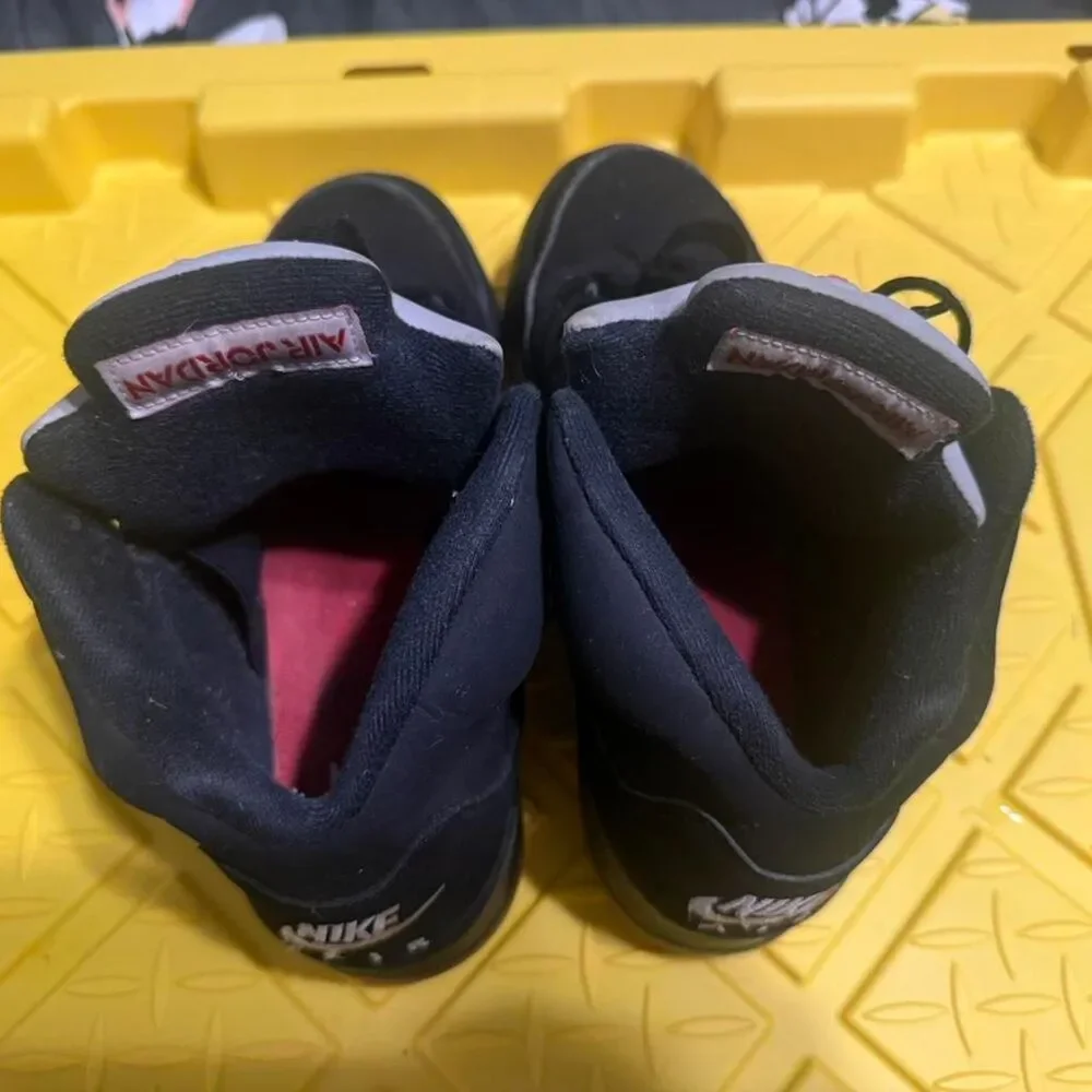 Jordan Men's Black and Navy Trainers
